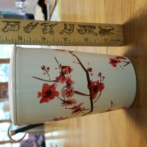 Tea lover's mug w/ strainer & lid